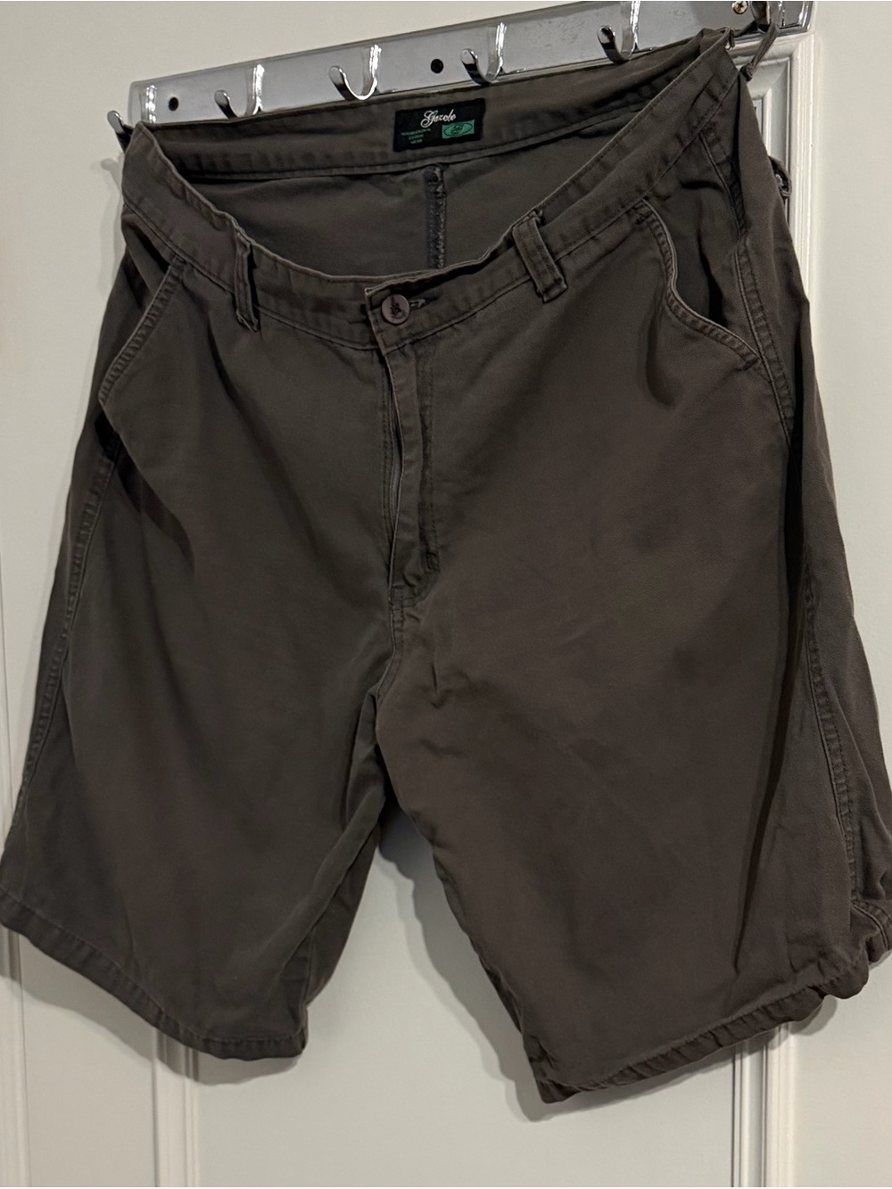 Men's Olive Flat-Front Chino Shorts